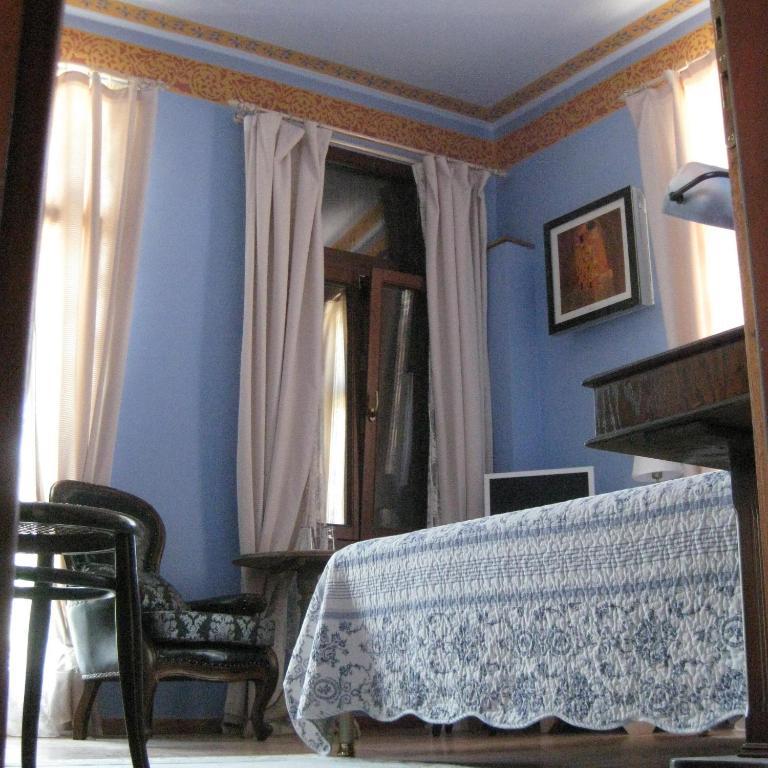 Traditional Hotel Ianthe Véssa Rum bild
